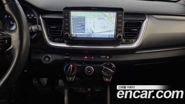Kia Stonic 2018 — photo 20