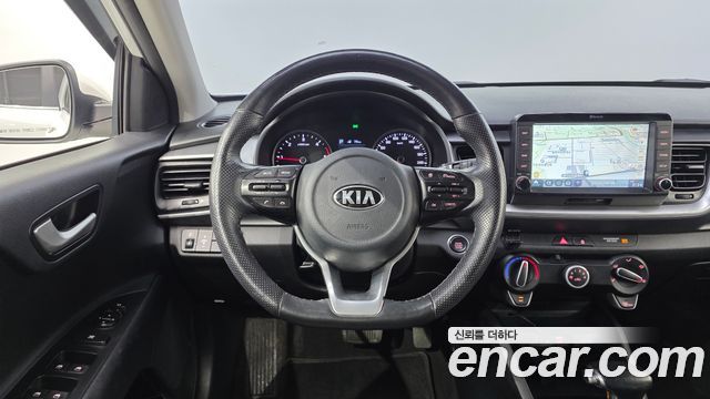 Kia Stonic 2018 — photo 21