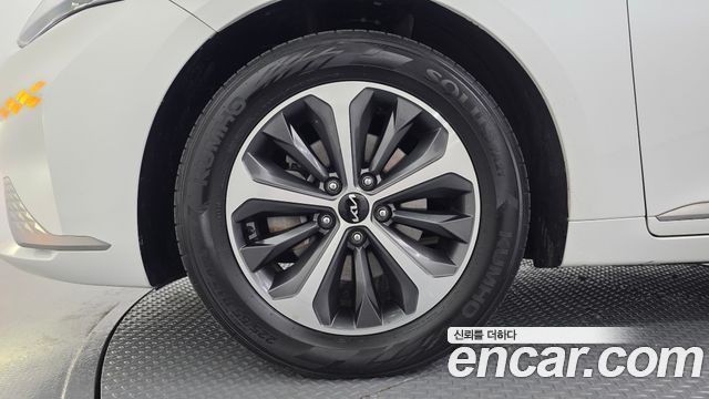 Kia K8 2022 — photo 5