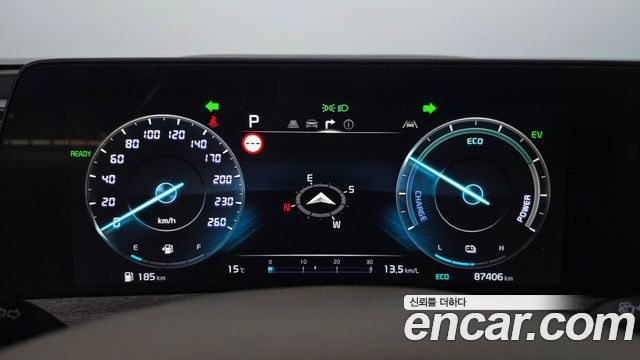 Kia K8 2022 — photo 11