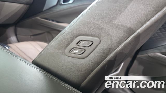 Kia K8 2022 — photo 32