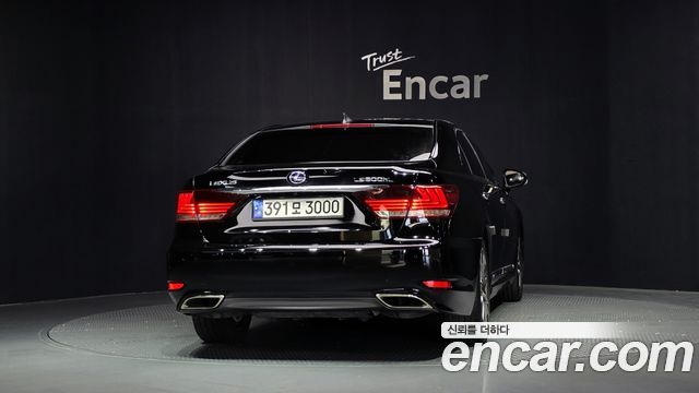Lexus LS 2015 — photo 4