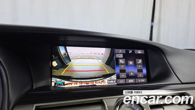 Lexus LS 2015 — photo 15