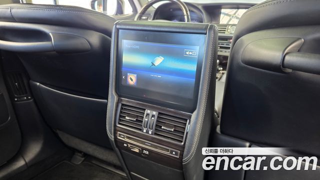 Lexus LS 2015 — photo 17