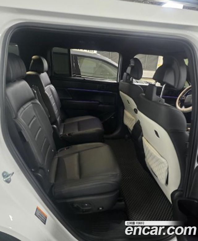 Hyundai Santafe 2024 — photo 6