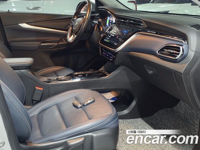Chevrolet Korea 볼트 EUV 2023 — photo 15