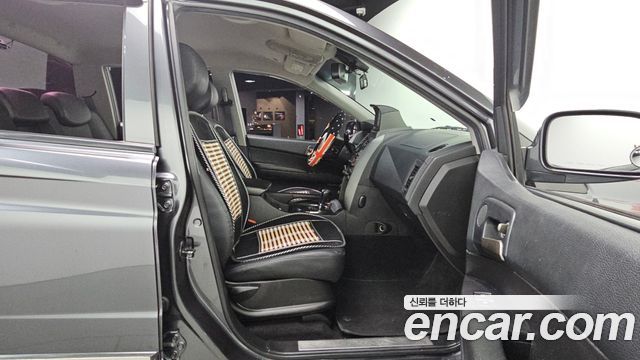 KG Mobility KORANDO 2015 — photo 17