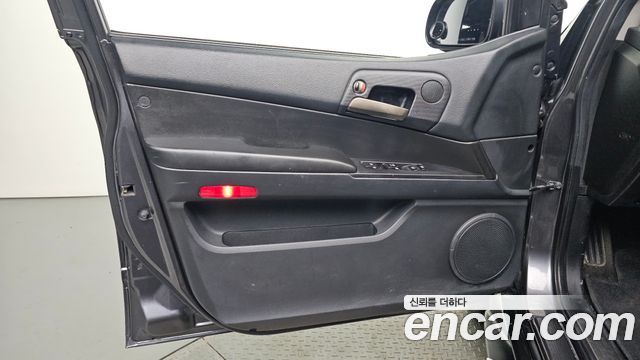 KG Mobility KORANDO 2015 — photo 14