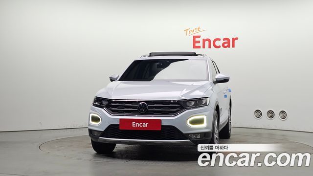 Volkswagen T-Roc 2021 — photo 3
