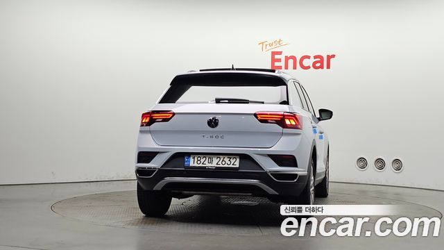 Volkswagen T-Roc 2021 — photo 4