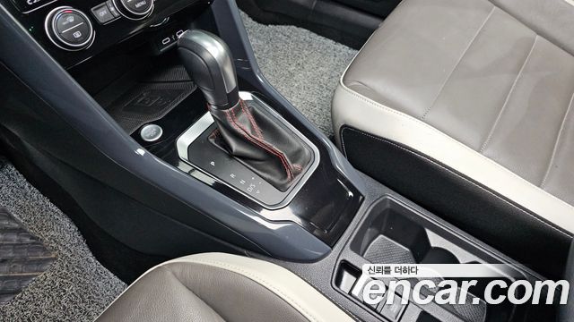 Volkswagen T-Roc 2021 — photo 9