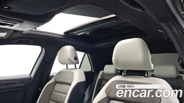 Volkswagen T-Roc 2021 — photo 19