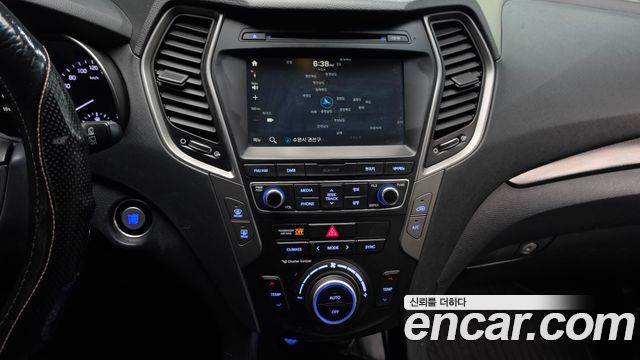 Hyundai Santafe 2018 — photo 19