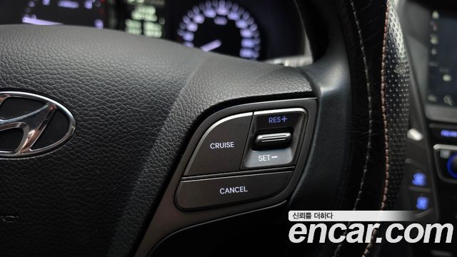 Hyundai Santafe 2018 — photo 22