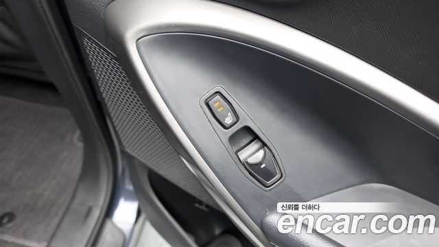Hyundai Santafe 2018 — photo 23