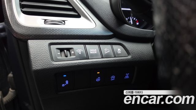Hyundai Santafe 2018 — photo 24
