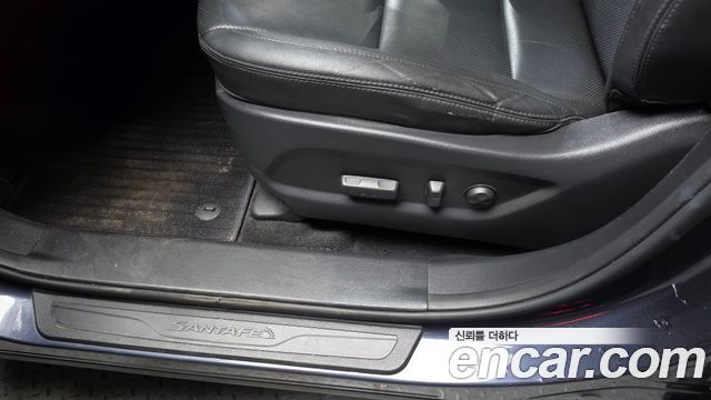 Hyundai Santafe 2018 — photo 27