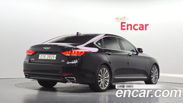Genesis G80 2018 — photo 2