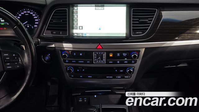 Genesis G80 2018 — photo 20