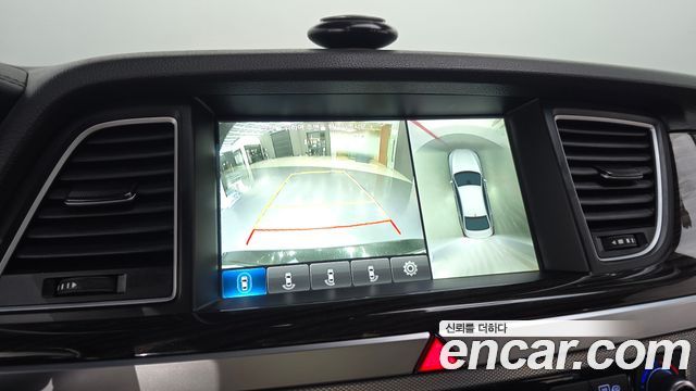 Genesis G80 2018 — photo 21