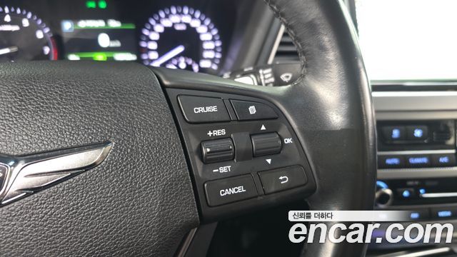 Genesis G80 2018 — photo 26