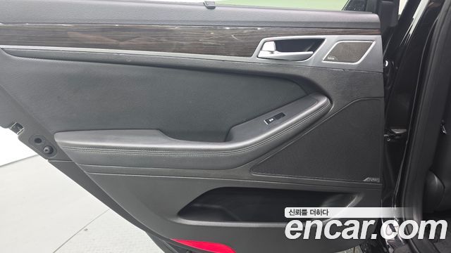 Genesis G80 2018 — photo 15