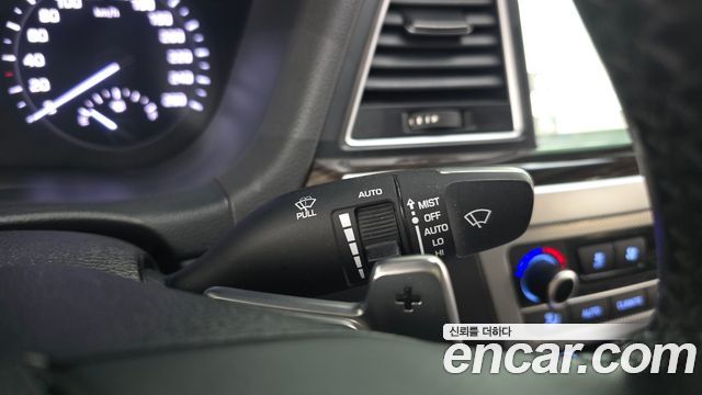 Genesis G80 2018 — photo 28