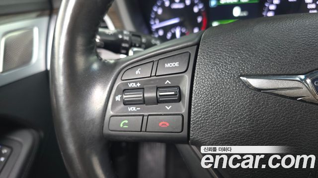 Genesis G80 2018 — photo 29