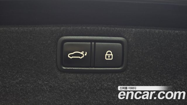 Genesis G80 2018 — photo 31