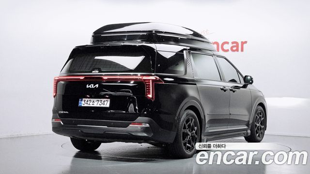 Kia Canival 2025 — photo 2