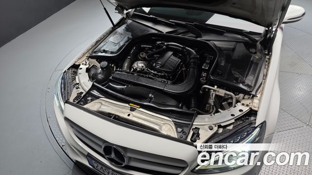 Mercedes-Benz C-Class 2018 — photo 6