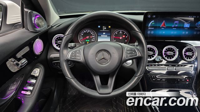 Mercedes-Benz C-Class 2018 — photo 13