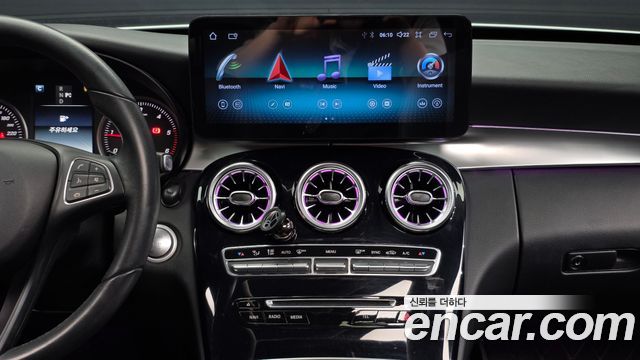 Mercedes-Benz C-Class 2018 — photo 14