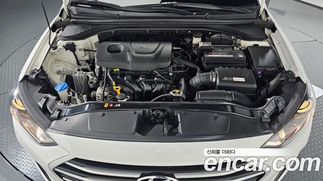 Hyundai AVANTE 2018 — photo 6