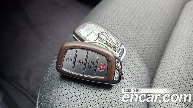 Hyundai AVANTE 2018 — photo 23