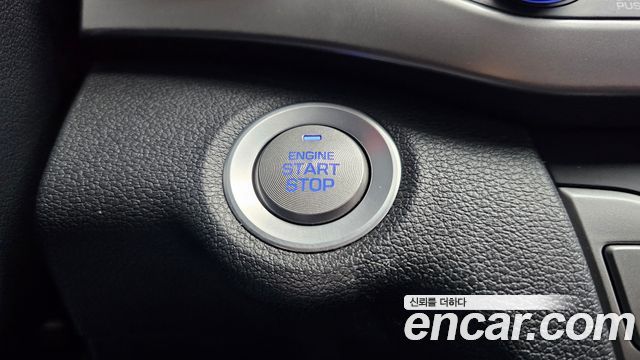 Hyundai AVANTE 2018 — photo 27