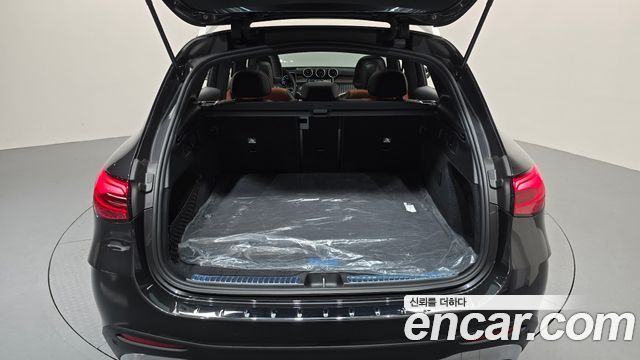 Mercedes-Benz GLC-Class 2024 — photo 23