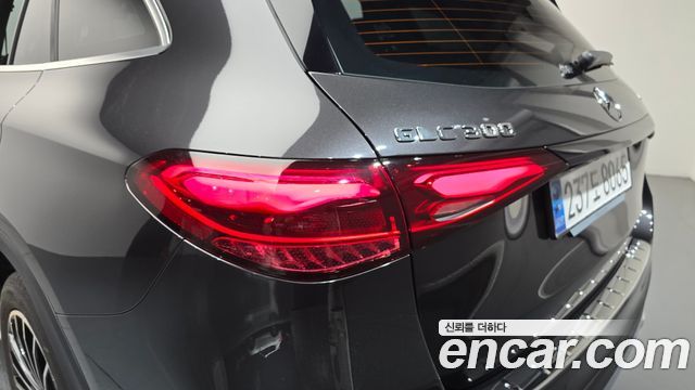 Mercedes-Benz GLC-Class 2024 — photo 9