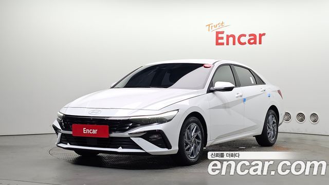 Hyundai AVANTE 2024 — photo 1