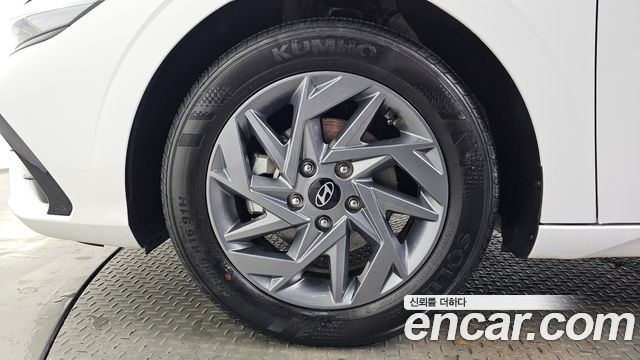 Hyundai AVANTE 2024 — photo 5