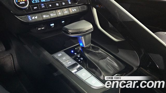 Hyundai AVANTE 2024 — photo 12
