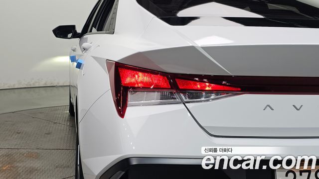 Hyundai AVANTE 2024 — photo 9