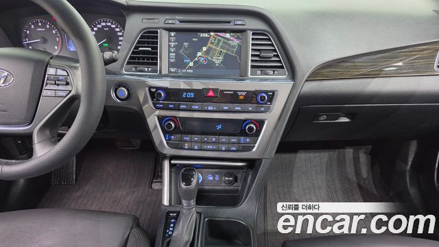 Hyundai Sonata 2016 — photo 14