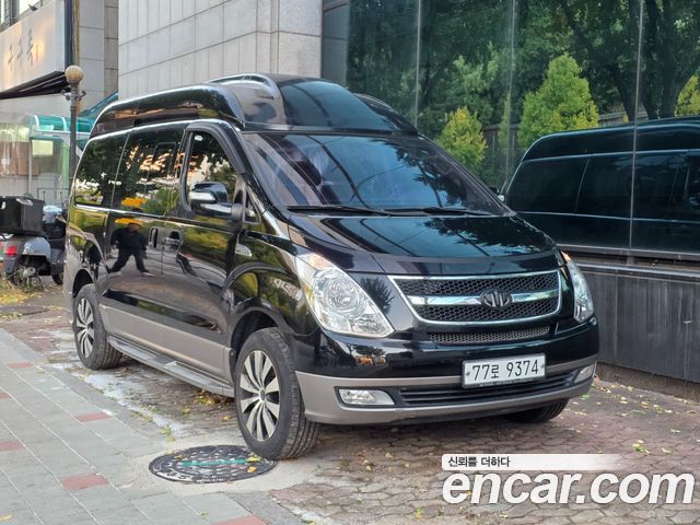 Hyundai Starex 2015 — photo 1