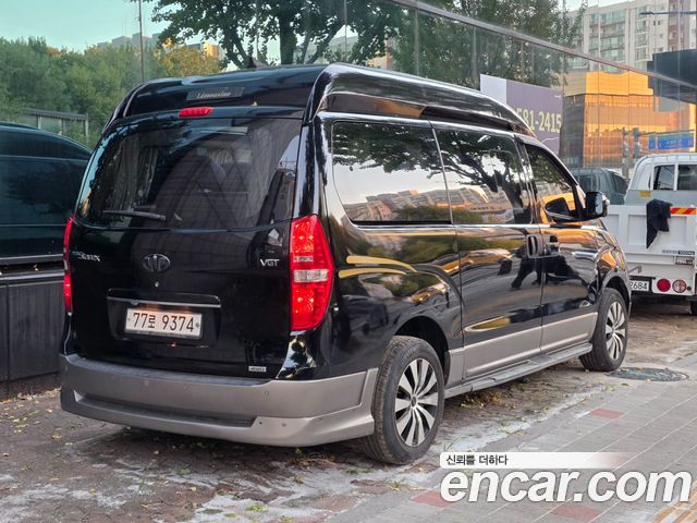 Hyundai Starex 2015 — photo 2