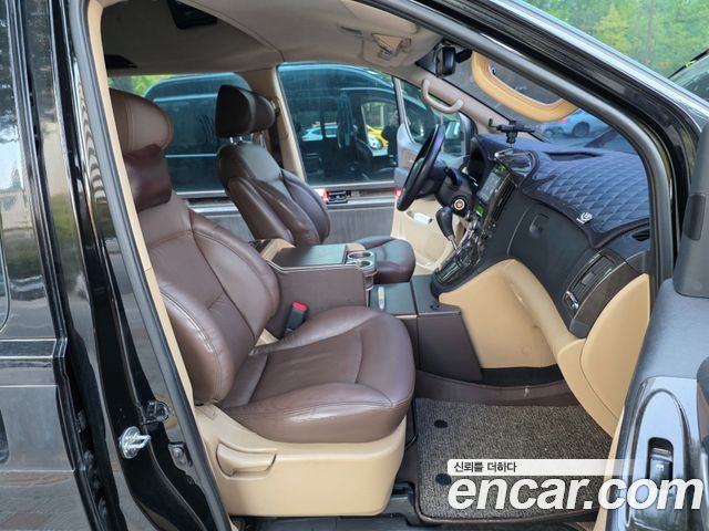 Hyundai Starex 2015 — photo 8