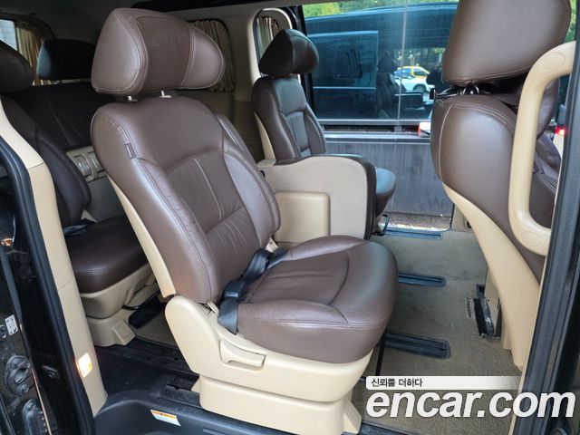 Hyundai Starex 2015 — photo 9