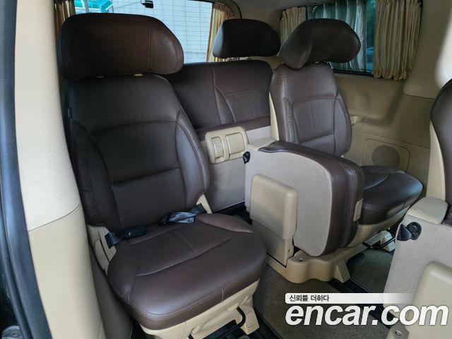 Hyundai Starex 2015 — photo 10