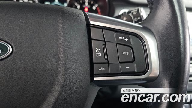 Land Rover Discovery Sport 2019 — photo 25