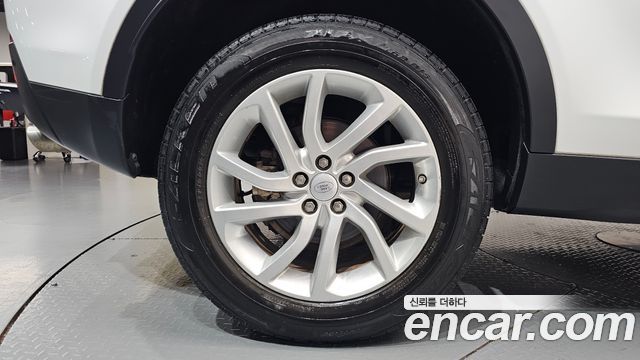Land Rover Discovery Sport 2019 — photo 7